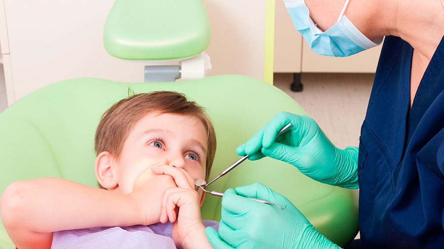Preparar a un niño para una extracción dental